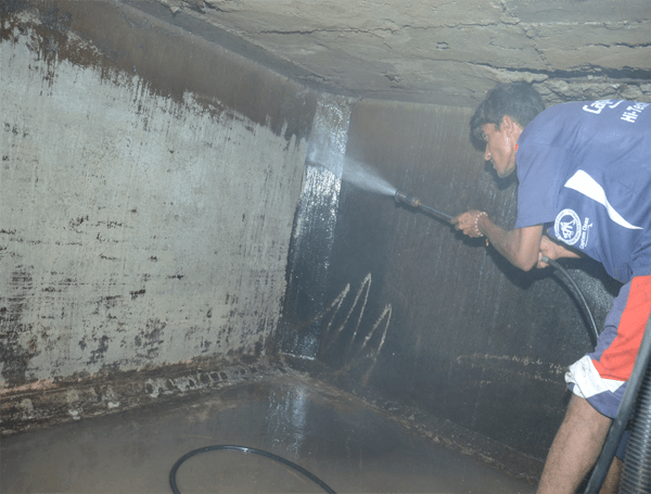 Thau rửa bể nước ăn ngầm tại quận hoàn kiếm 0943888817